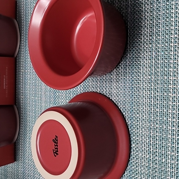 Fissler ramekin 2 sets of 2. (4) NWT - Picture 2 of 8